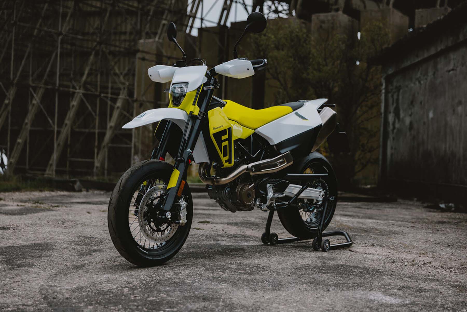 Husqvarna_701_Enduro_Supermoto_2026_16.jpg