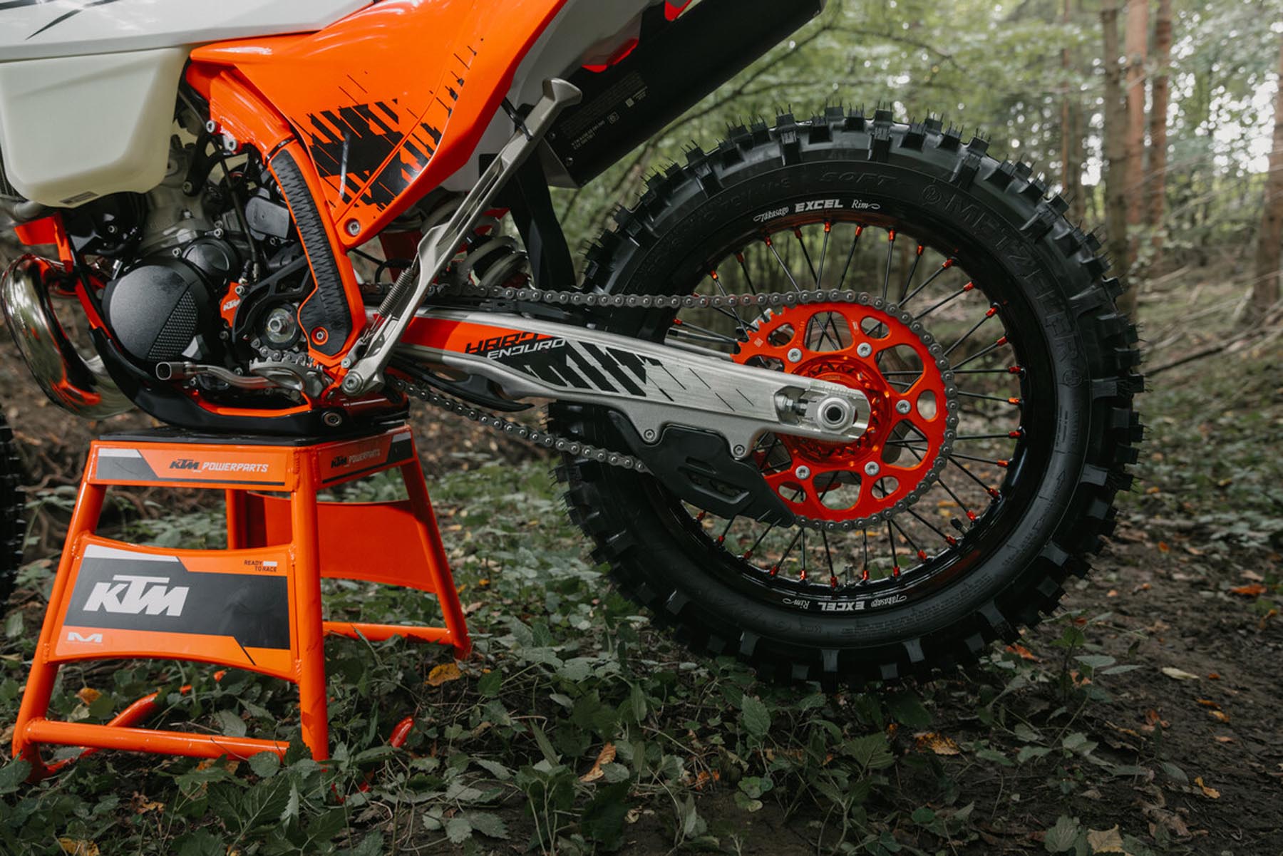 KTM_300_EXC_HARDENDURO_2026_08.jpg