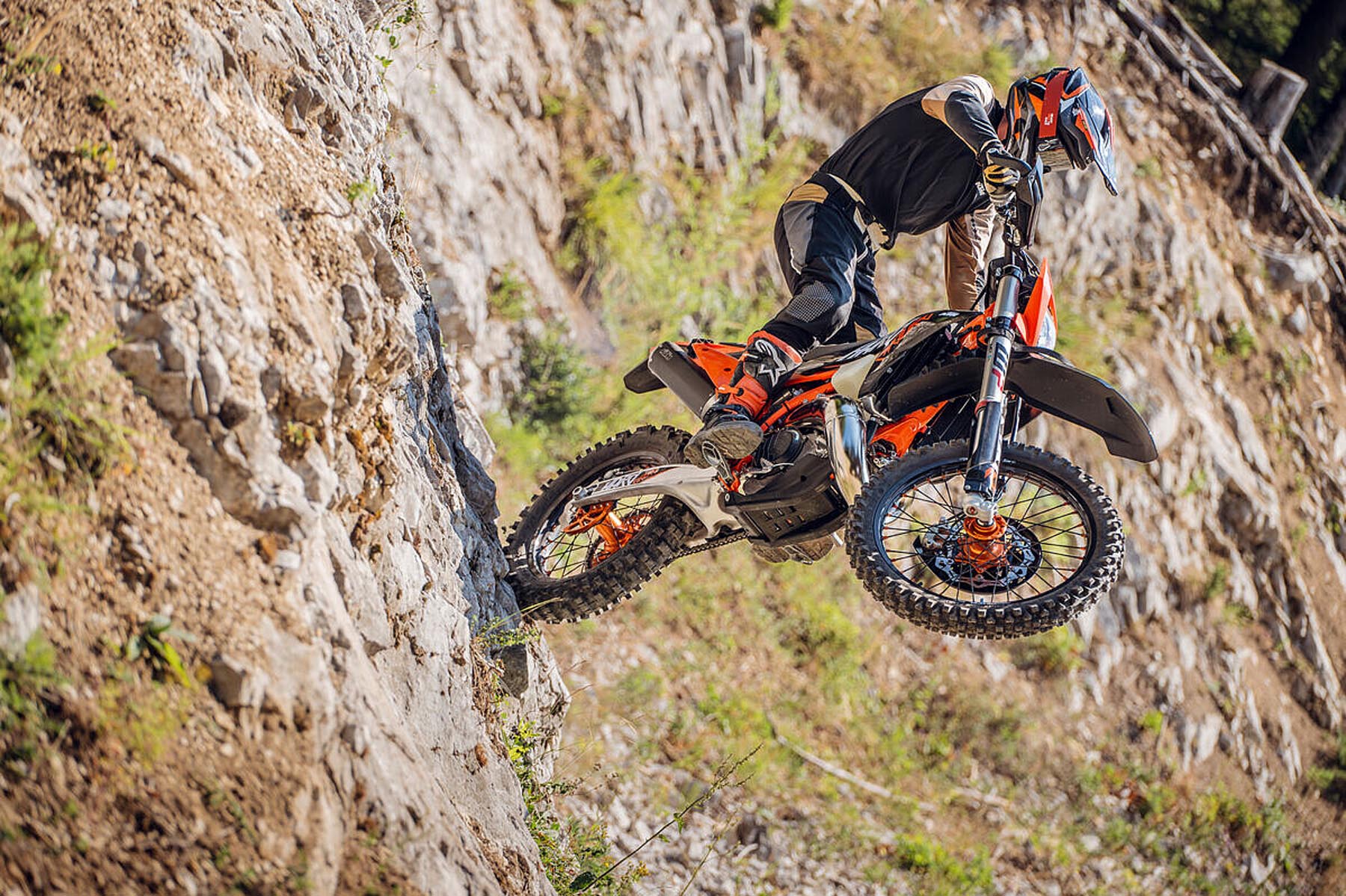 KTM_300_EXC_HARDENDURO_2027_08.jpg